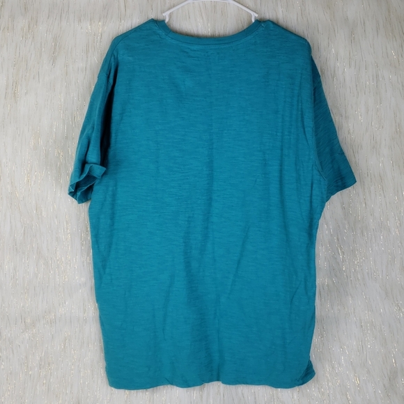 Gap Pocket Tee - Picture 2 of 6